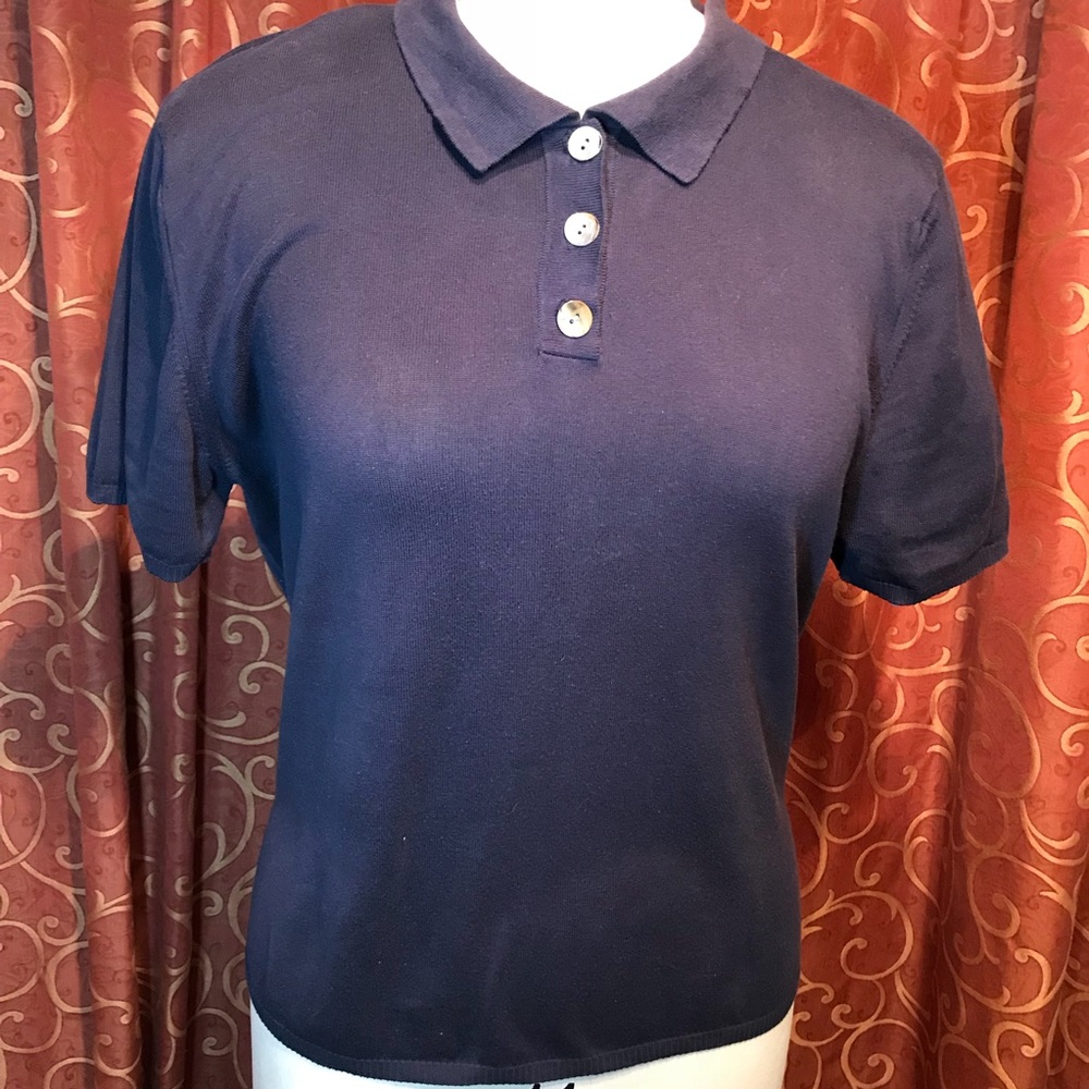 Talbot’s demure cotton knit top-excellent detail